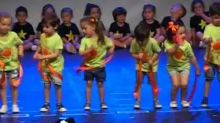Festival Fin de Curso 2016. CEIP GUERNICA. Infantil 3 años