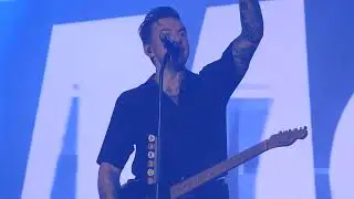 Busted vs McFly - Surfer Babe