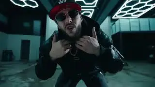 Enzo Benz performing &ldquo;NO LIMITI&rdquo; (Prod. Emish, visketamine)