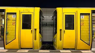 BVG Berliner U-Bahn Kleinprofil Typ HK T&uuml;rschlie&szlig;ung und Abfahrt