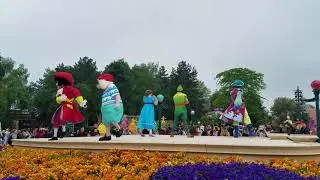 Princesses and Pirates Parade (Peter Pan and Captain Hook encounter) Disneyland Paris 2018
