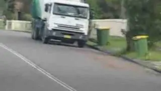 Macdonald Johnston Refuse/Green waste truck