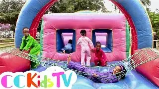 Learn Colors - Jumping Castle Fun - Bouncy Castle - Bouncy House - Play Time