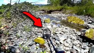 MENCARI EMAS DI SUNGAI - Sungai Kalimantan