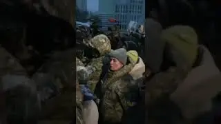 Families Reunited After Russia and Ukraine Engage in Prisoner of War Exchange #shorts
