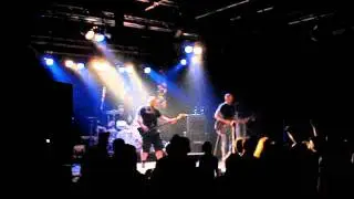 Fliehende St&uuml;rme - Zwischen Liebe (live @ AJZ Chemnitz 2011_05_13)