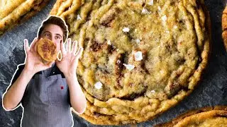 Sarah&rsquo;s Famous Chocolate Chip Cookies | Jesse's Cookie Club | The Kitchn