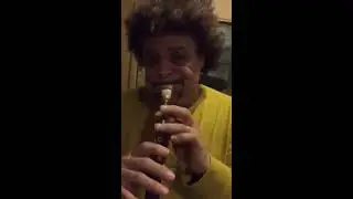 Pedro Eustache mostrando sus instrumentos sabia usted que...