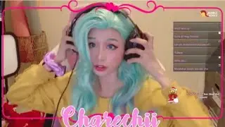 Gamer Girls : League of Legends with Charess - Cosplay gaming