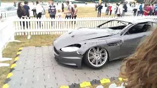 Aston Martin 007 James Bond crash broken dbs
