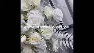 Floral Runner Wedding
