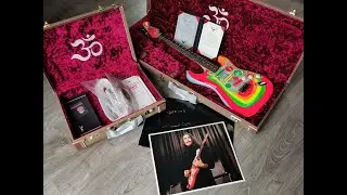 Unboxing the Fender George Harrison ''Rocky'' Stratocaster by Fender Custom Shop In Detail Upclose