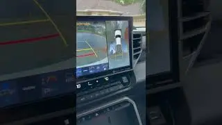Камера обзора 360 градусов у Toyota Tundra просто потрясающая!