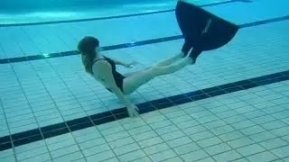 Mermaid Liara - training with my competitor monofin. I did a turn! @MermaidLiara
