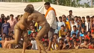 Mustakim Pehalwan's Intense Wrestling Match | Shahjahanpur Dangal 2025 || Dangal Pro