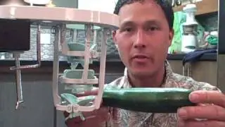 Clever Upright Cucumber and Zucchini Peeler