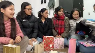 New Year GIFT EXCHANGE with College Friends 🎁// Vlog in HINDI  #tibetanvlogger 