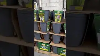 Home Depot | Pre-planted container combos for beginner gardeners #garden #homedepot