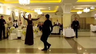 Четко, красиво танцуют лезгинку!