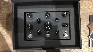 Unboxing Collision devices blackhole symmetry