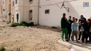 سكان حي 144 سكن بالصادقية بالاغواط يشتكون من غياب التهيئة وجدار  ضد الكلاب الضالة . حكيم ب