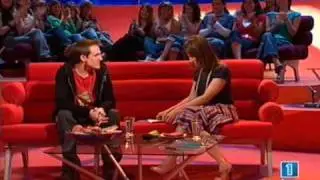 Dos rombos (TVE1) - Ladillas en la barba
