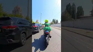 Когда первый раз УВИДЕЛА девушку в ПЛАТЬЕ на мотоцикле🏍️😂 #мото #motoraido #bikelover