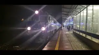 EP07-301 stands at Czestochowa Stradom on Friday 6th December 2024