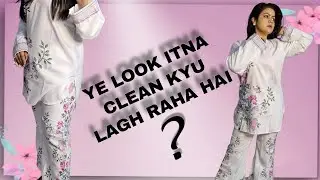 WHITE SET KA CLEAN LOOK AUR SOFT FABRI ISKO DAILY WEAR ME EKDUM CLASSY BANA DETA HAI 