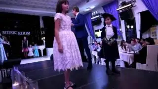 показ от Fashion Stars в Music Room,  в рамках &laquo;FASHION, STYLE & MUSIC FEST&raquo;