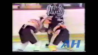 NHL Apr. 10, 1980 Terry O'Reilly,BOS v Kim Clackson,PIT Boston Bruins Pittsburgh Penguins