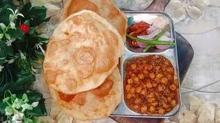 फूले-फूले भटूरे और मसालेदार छोले की रेसिपी | chhole bhature recipe # Gauri ki Rasoi Recipes 