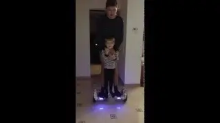 Покатушки на Mini Segway по дому.