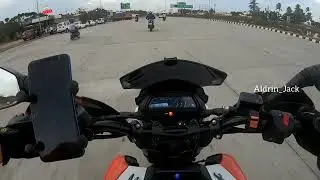 Dominar Vs RS 200 , Saved my phone in between, highway madness