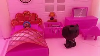 Little Dog Meets Batman 🐶🦇 | Miniature Short Film | Minicraft Flims