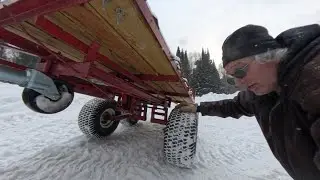 Прицепление двухосного прицепа My Country ATV к трактору John Deere 3039 и отвалу Frontier