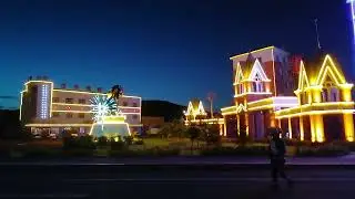 A small town in the centre of the Great Thriving Peace Mount Range Forest at 19:55 2025/08/17