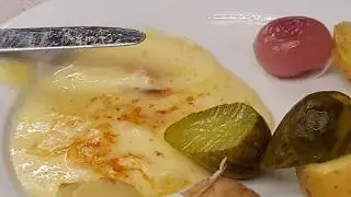 Мы опять в Айроло кушали сыр. Швейцария.