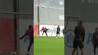 SERGE GNABRY AMAZING GOAL IN TRAINING ein ganz normaler trainingstag 🤯