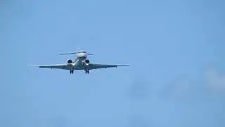 MAHO BEACH LOW LANDING