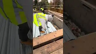 How to lay and overlap Comflor, Metfloor and Kingspan trapezoidal metal decking sheets