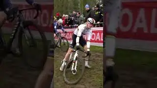 OH NO! 😬 Some very challenging sections on this World Cup Cyclo-Cross course at Gavere 😮