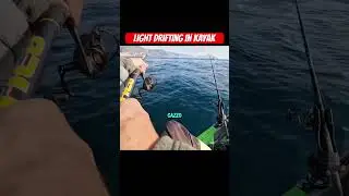 Pesca a light drifting in kayak con sarda azotata