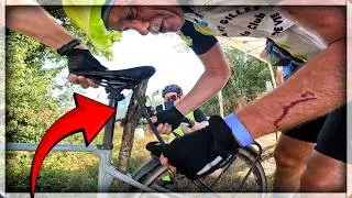 Il répare une selle avec un bout de bois - Rando VTT Talmont-Saint-Hilaire