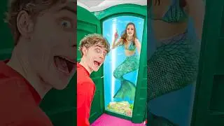 When the toilet occupied! 🚽🧜🏻&zwj;♀️