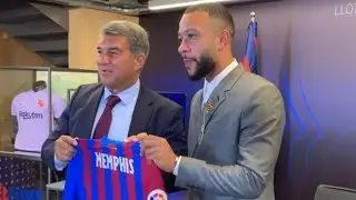 Memphis Depay Official Presentation as a Barcelona Player ❤💙