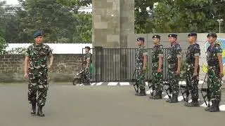 Latihan Hormat Jajar Dansatri (datang)