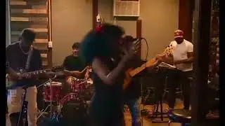 Butterflies - Michael Jackson / Floetry (Melrose Eve Live Performance)