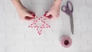 DIY Gift Topper: Drinking Straw Stars