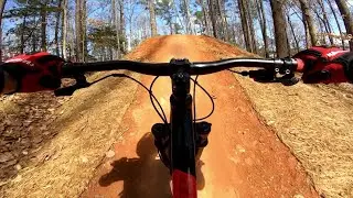 San Lee Gravity Park - Double Blue Square Jump Line